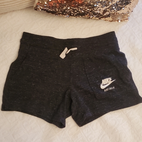 Nike cotton drawstring dark gray Shorts size small Fits like xsmall or for kids - Picture 2 of 6